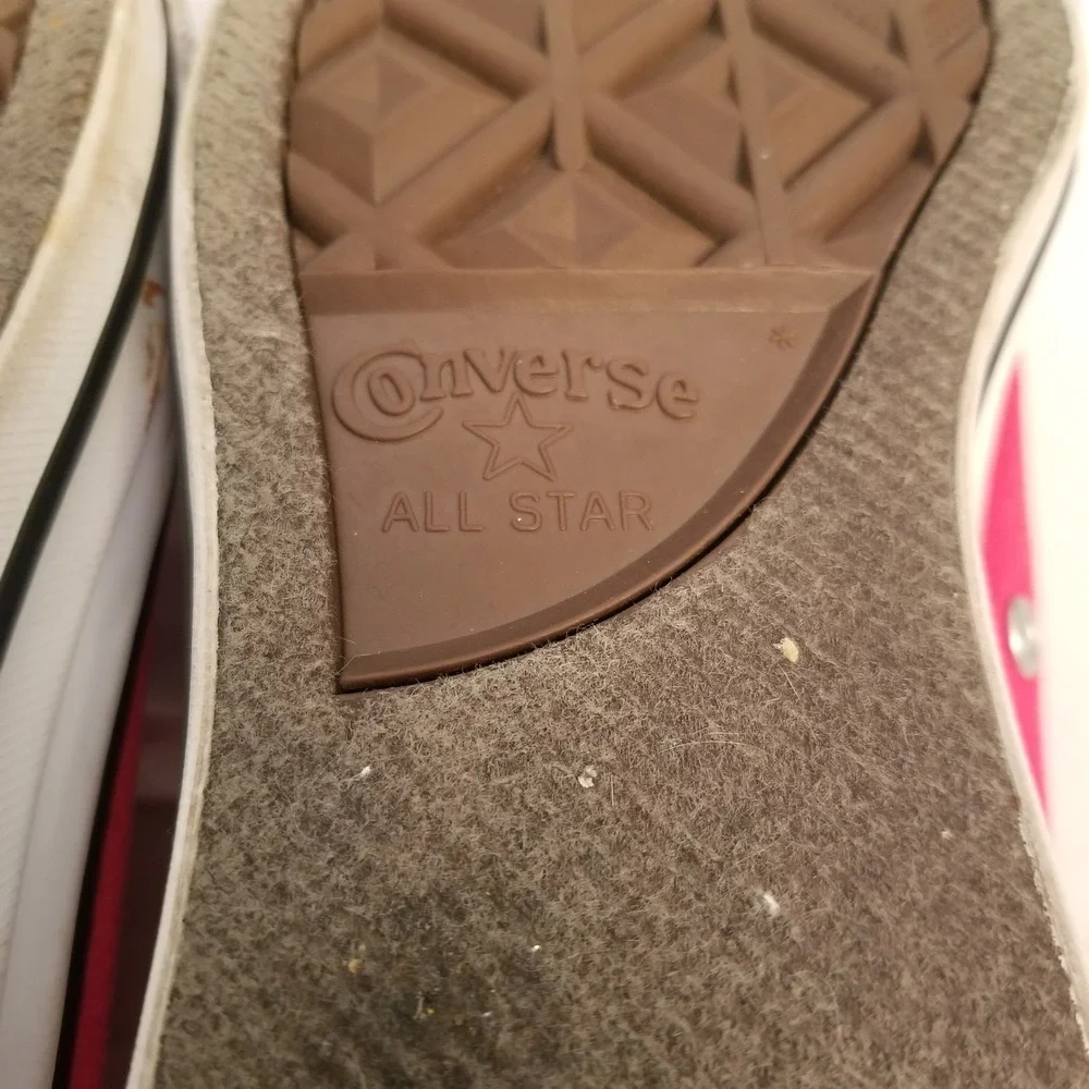 Converse Chuck Taylor All Star Low Top Red Canvas Sneakers American Flag CharmW8 - Picture 6 of 9